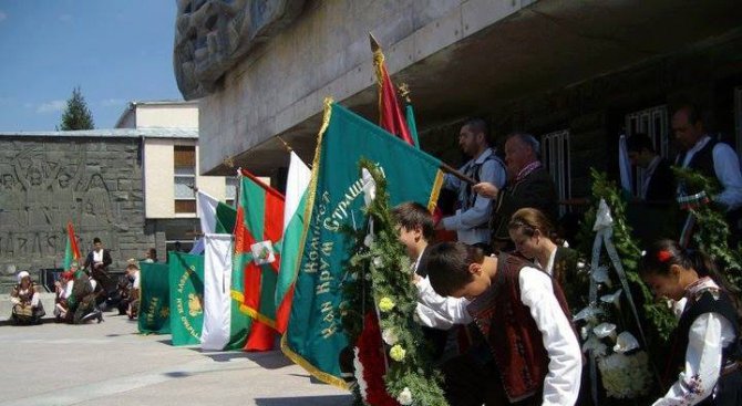 Тръгва литийно шествие в памет на жертвите на Баташкото клане