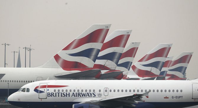 British Airways  отменя временно всички полети до лондонските летища &quot;Хийтроу&quot; и &quot;Гет