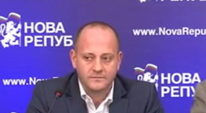 Кънев: Стремежът на една партия да "изсмуче" другите вреди на всички