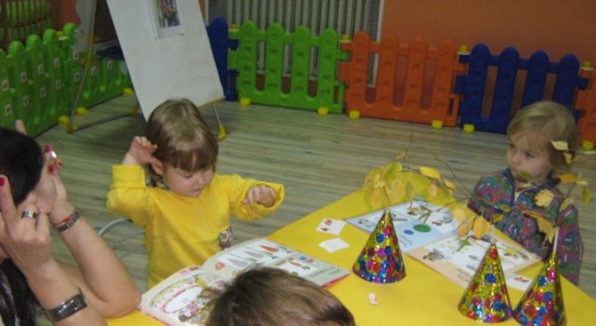 Няма проблем с детските градини в София, сега той е с яслите