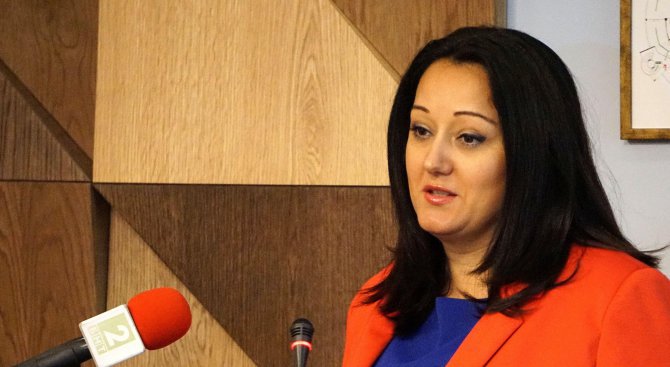Павлова: Целта на председателството на ЕС не е просто домакинството като на спортно състезание