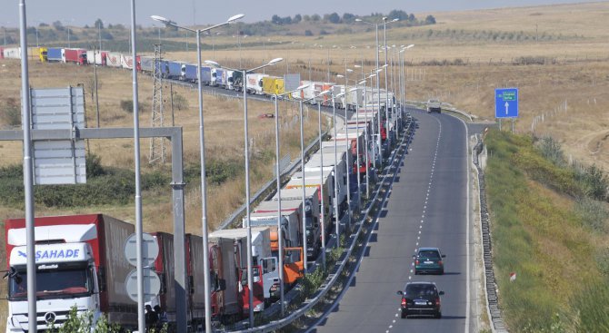 Два километра опашка на ГКПП в Силистра