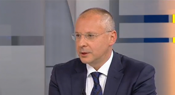 Станишев: Очевидно е, че Европа трябва да разчита сама на себе си
