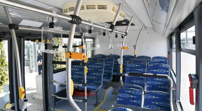 Временно са отклонени автобусите по линия 60