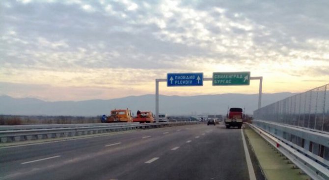 Интензивен е трафикът през част от граничните пунктове с Гърция
