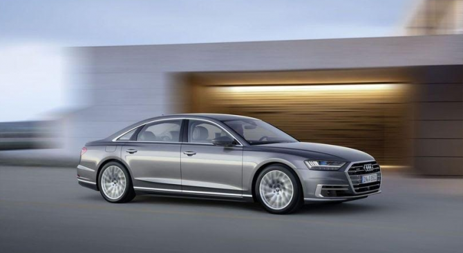 Новият Audi A8: Бъдещето на луксозния клас (видео)