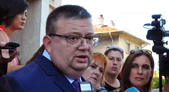 Цацаров: Боршош е лице, получило призовка за явяване, с цел повдигане на обвинение за престъпление (