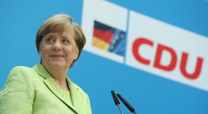 Преднината на съюза на Ангела Меркел пред социалистите се е увеличила