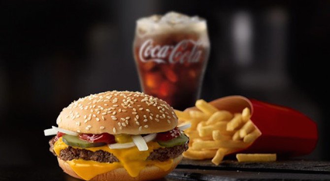 Част от милиардерите все още хапват в McDonald's
