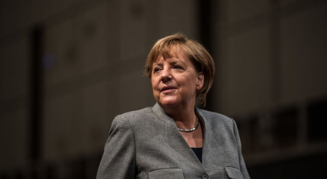 Меркел разкри кой е любимият й емотикон