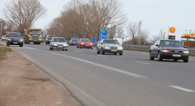Ограничено е движението при 392 км на магистрала „Хемус”