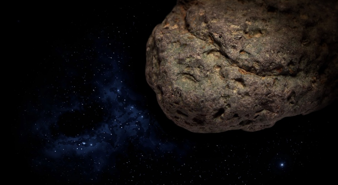Астероид с размер на автобус премина край Земята
