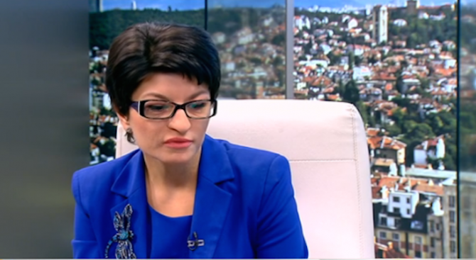 Атанасова: БСП нямат опорни точки срещу успехите на кабинета и си измислят скандали за баджанаци (ви