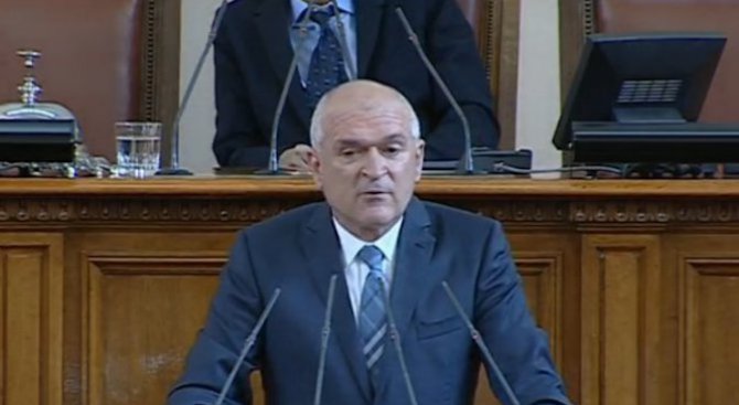 Димитър Главчев: Делян Добрев ме увери, че ще внесе оставката си днес (видео)