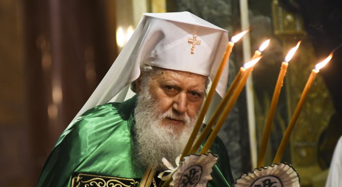 Патриарх Неофит отслужи панихида за 5 г. от кончината на патриарх Максим