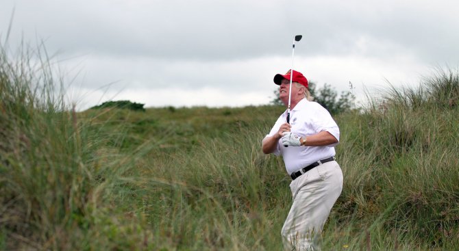 Първото азиатско турне на Доналд Тръмп започна с партия голф