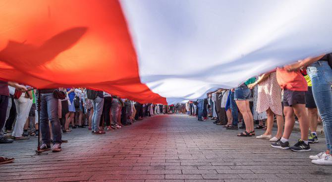 Около 60 000 души са взели участие в националистическа демонстрация в Полша