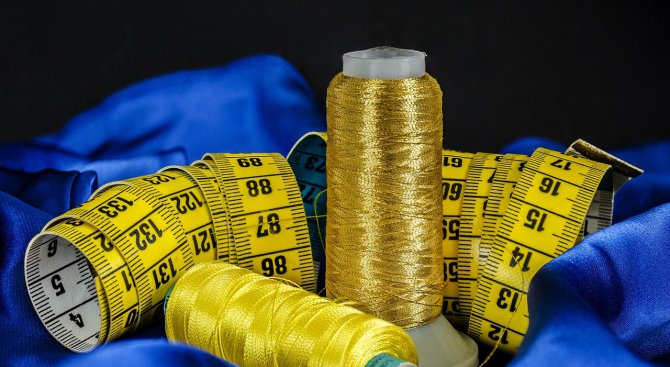 Дефицит на шивачки в наша фабрика, работеща за световни марки
