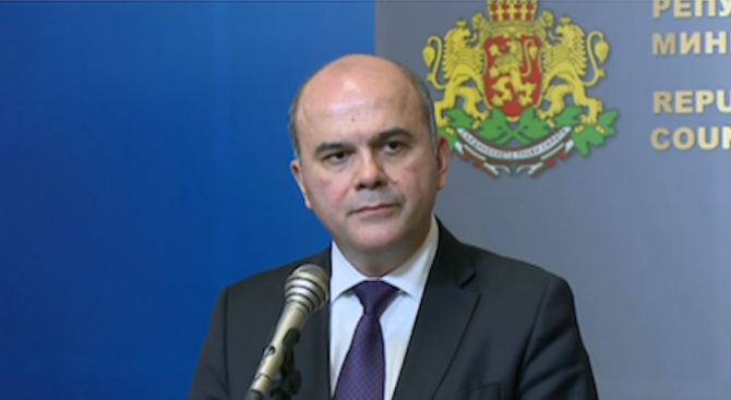 Социалният министър разкри подробности за коледните добавки за пенсионерите (видео)
