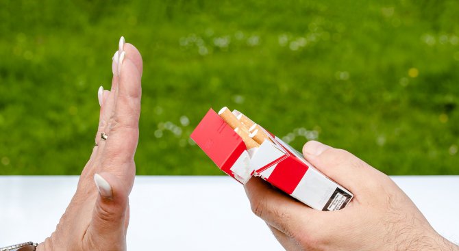 Кмет дава 3 дни отпуск на служители, които не пушат на работа