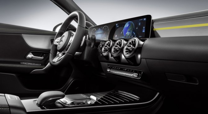 Mercedes-Benz представи новия луксозен интериор на A-Class (снимки)
