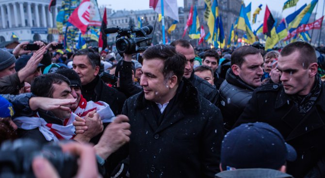 Бивш грузински президент спретна шоу с ареста си в Киев (видео)