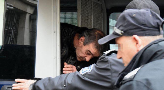 Ето го адвоката, обвинен за внасяне на наркотици в затвора (снимки)