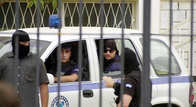 Мощна експлозия до Апелативния съд в Атина, има загинал