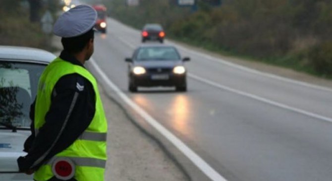 МВР в пълна бойна готовност по време на празниците. Вижте какви мерки преприемат органите на реда