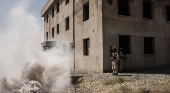 Атентатор камикадзе се взриви край националната разузнавателна агенция в Кабул