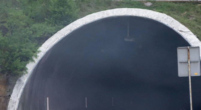  Възстановява се движението през тунела на околовръстния път на Ловеч