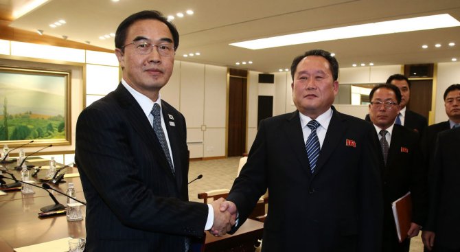 Двете Кореи се договориха да водят военни преговори