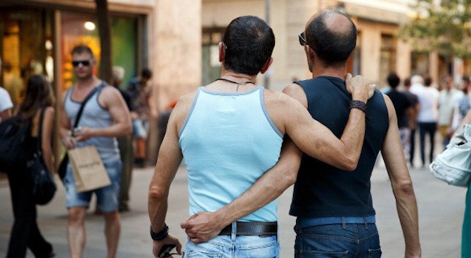 Отпадат тестовете за сексуална ориентация за гейове, които кандидатстват за убежище