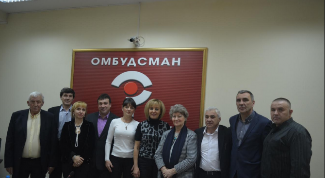 Мая Манолова и Кобрата подкрепиха искането на 1 300 спортисти за пожизнена премия