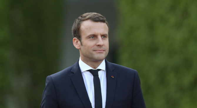 Макрон иска реорганизиране на исляма във Франция