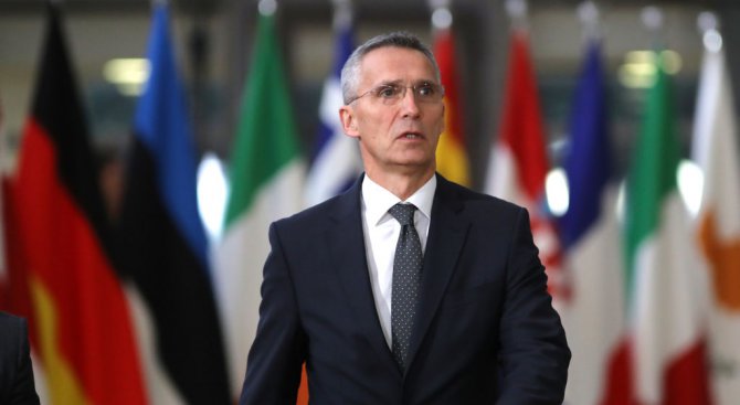 НАТО: ИД остава заплаха дори и без земи