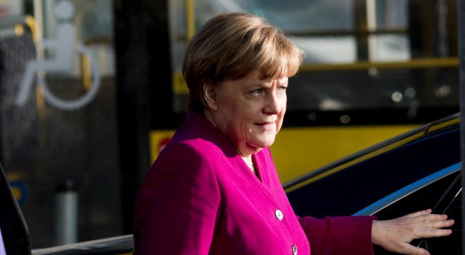 Ангела Меркел призова за прекратяване на клането в Сирия