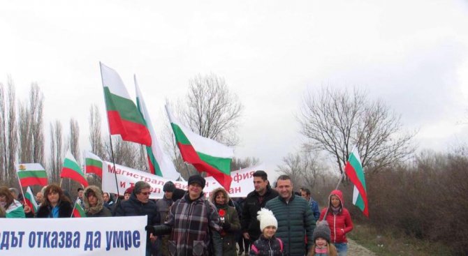 За пета поредна седмица Северозападът протестира с искане за магистрала