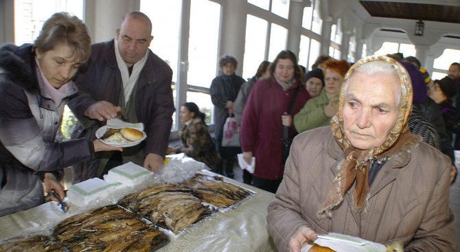 100 социално слаби в Разград ще получават топъл обяд