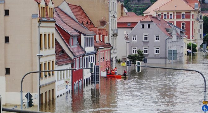Наводнения в Черна Гора, центърът на Будва под вода