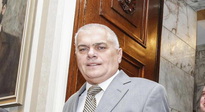 Валентин Радев замина за Брюксел