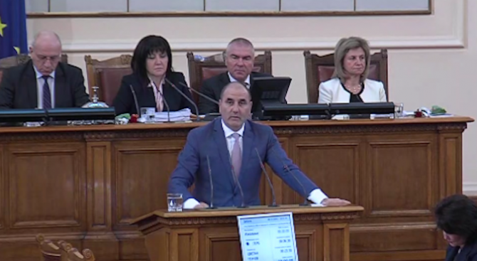 Цветан Цветанов: Подкрепяме предложението на БСП за създаването на анкетна комисия по казуса с ЧЕЗ (