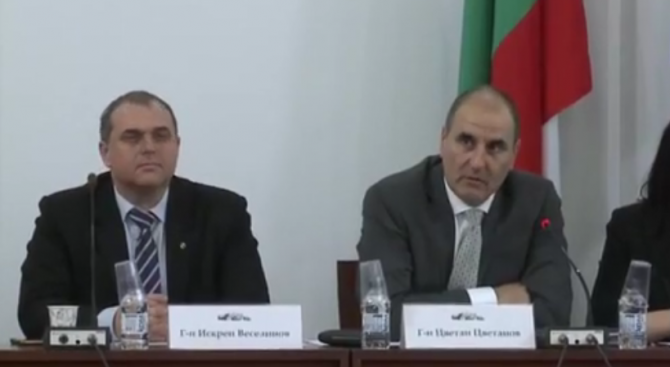 Цветанов: Законът за частната охранителна дейност не изземва функциите на държавата и МВР (видео)