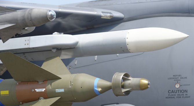 Руската ракета &quot;Кинжал&quot; може да потапя самолетоносачи (видео)