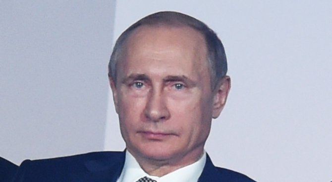Владимир Путин се пази от бирено коремче