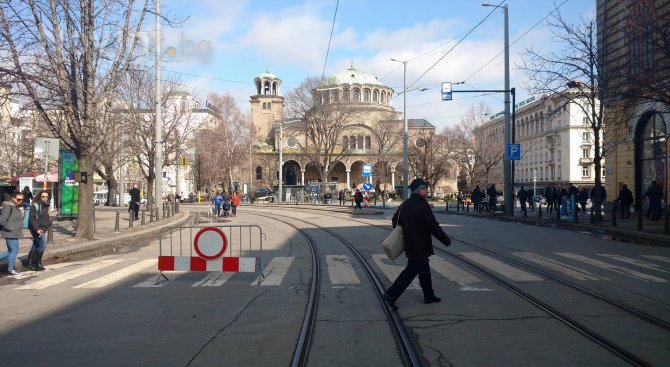 Временно променят движението в София