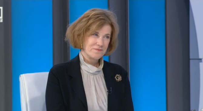 Елена Поптодорова: Ердоган иска да покаже, че е на масата