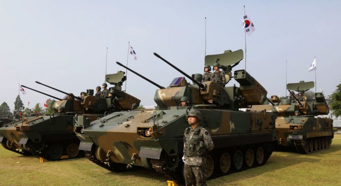Южна Корея и САЩ ще възобновят военните си учения на 1 април