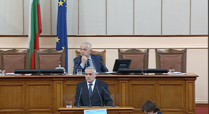 Валентин Радев: През последните 2 години има 34 сигнала за насилие в детски заведения (видео)