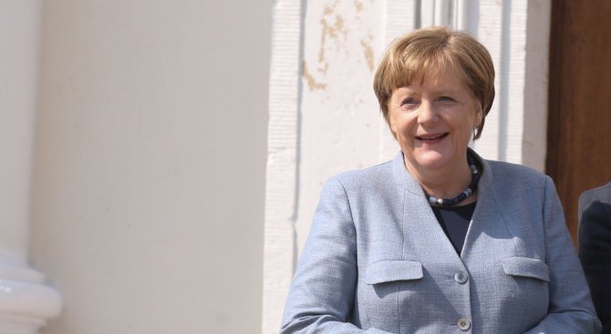 Меркел: Има убедителни доказателства за употребата на химическо оръжие в Дума